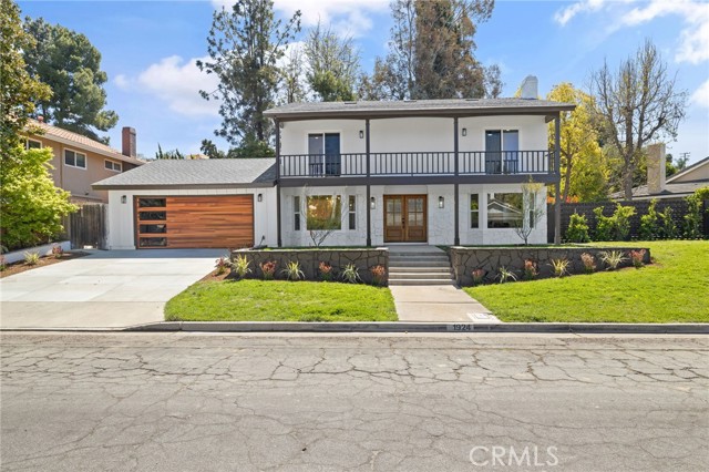 Property photo of 1924 Smokewood AV