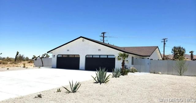 Property photo of 58445 Palisade DR