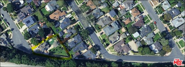 Property photo of 2742 Greenfield AV