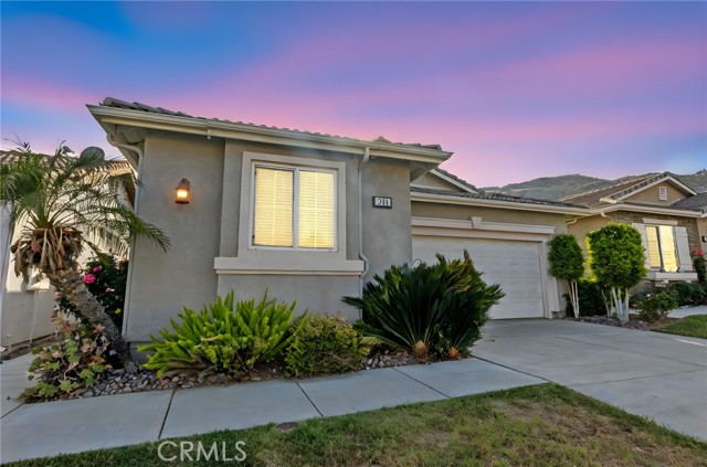 Property photo of 211 Furyk WY