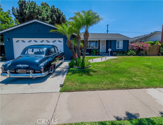 Property photo of 5686 Panama DR