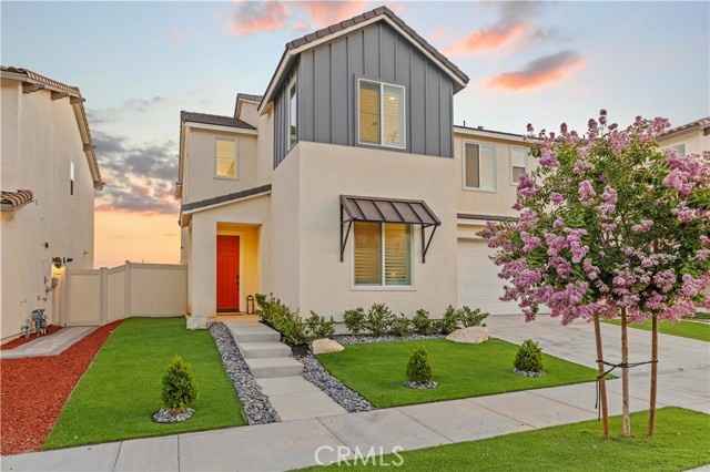 Property photo of 28537 Daybreak WY