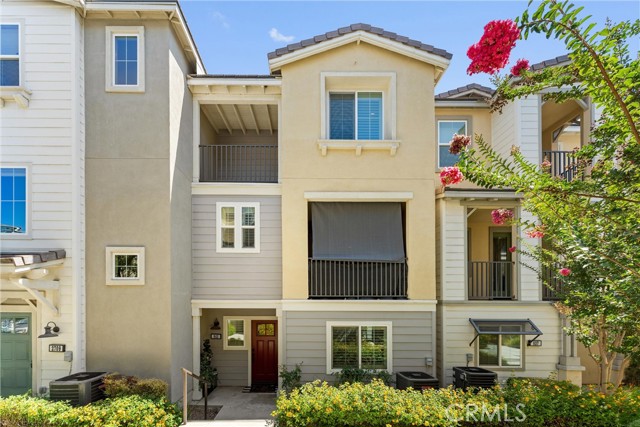 Property photo of 843 Sunburst Way