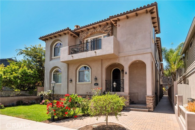 Property photo of 1407 S Catalina AV
