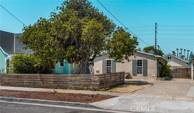 Property photo of 522 N Clark ST