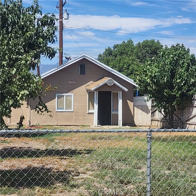 Property photo of 1090 W Evans ST