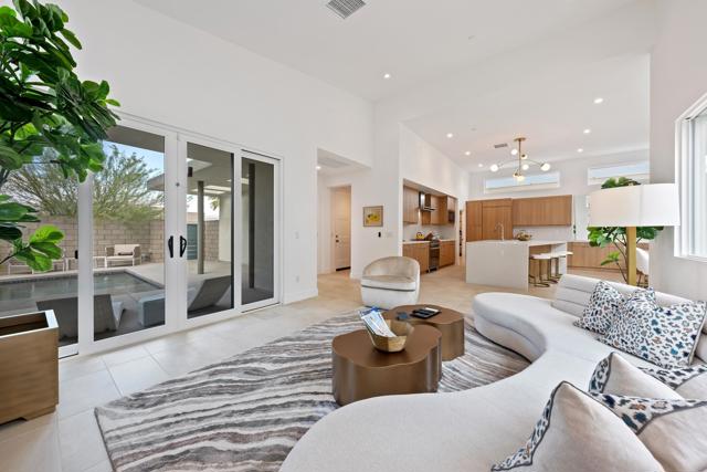 Property photo of 781 Fountain DR