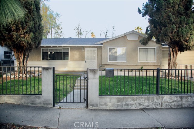 Property photo of 11374 Hela Avenue