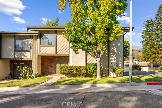 Property photo of 2307 E Curtis