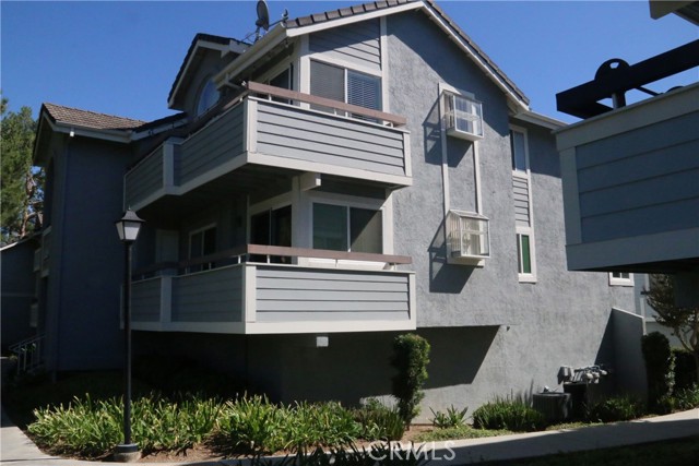 Property photo of 20329 Rue Crevier #546