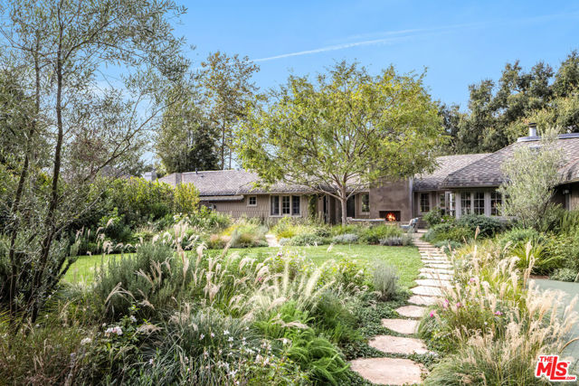 Property photo of 7 Latimer RD