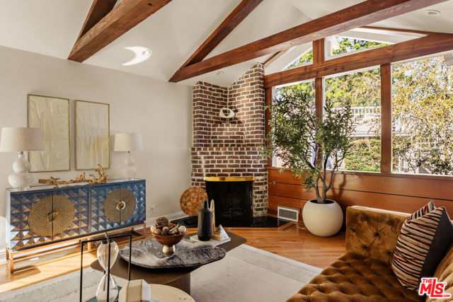 Property photo of 8957 Appian WY