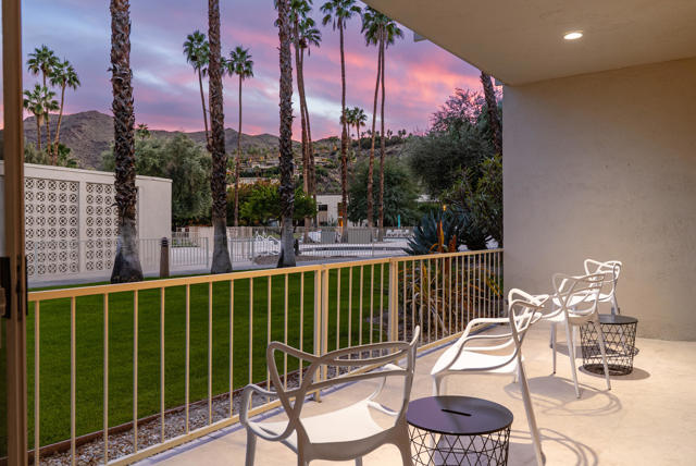 Property photo of 489 Desert Lakes DR