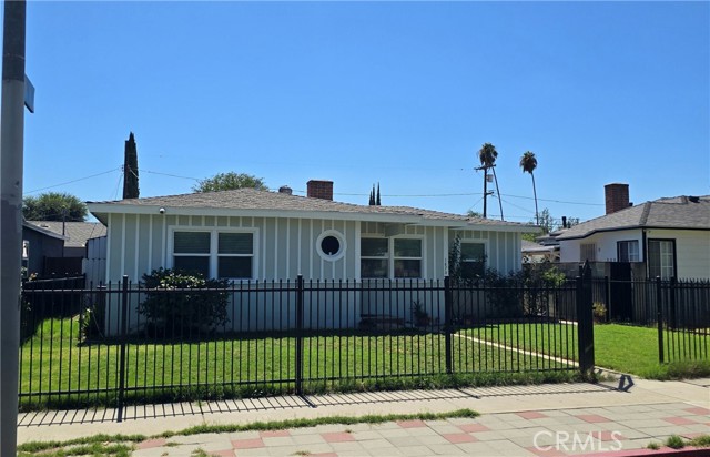 Property photo of 18704 Saticoy ST