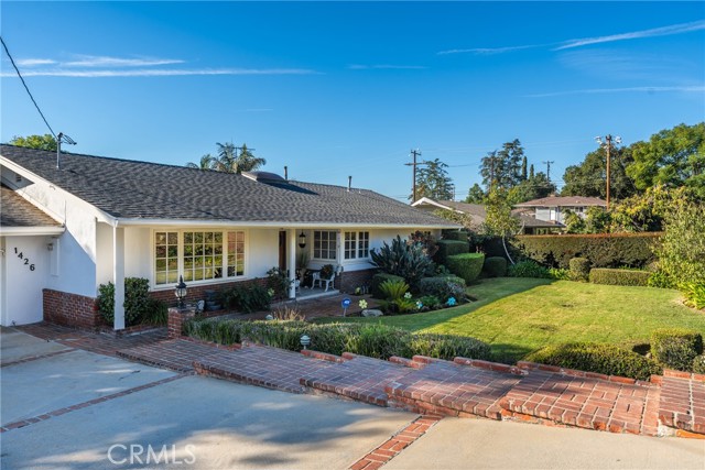 Photo of 1426 E Puente