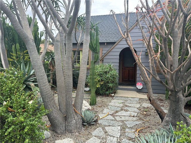 Property photo of 310 N Waverly