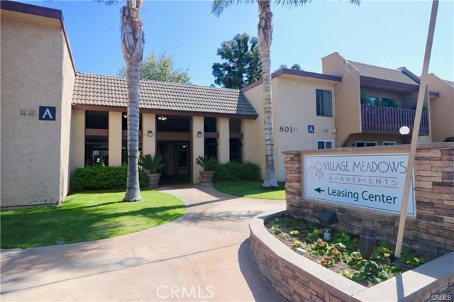 Property photo of 801 S Lyon ST