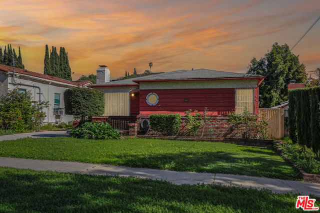 Property photo of 3916 Collis AV