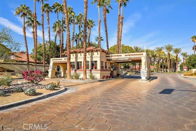 Property photo of 128 Desert Falls DR