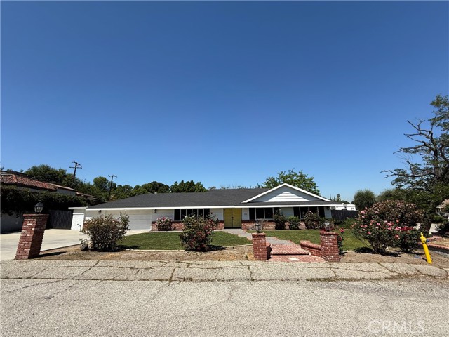 Photo of 2305 Almeza Av