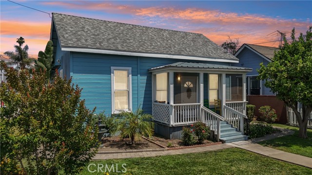 Property photo of 382 N Palomares ST