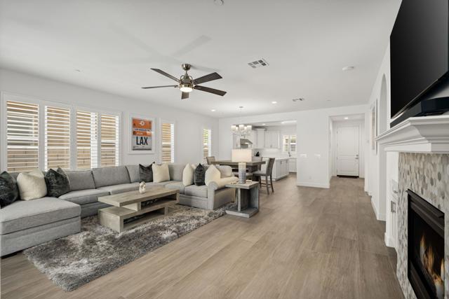 Property photo of 564 Calle Vibrante