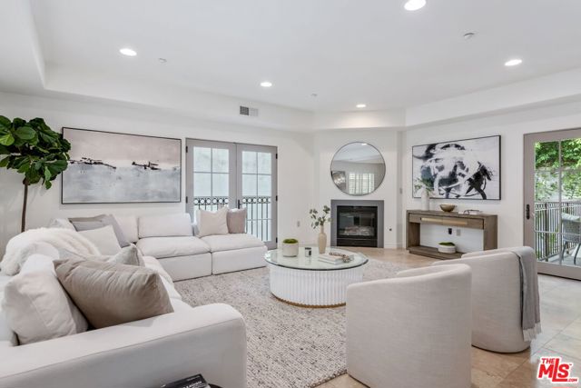 Property photo of 11633 Chenault ST