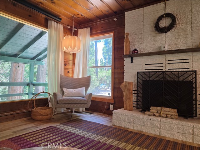 Photo of 606 Crest Estates Dr