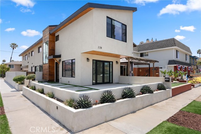 Property photo of 228 20th ST