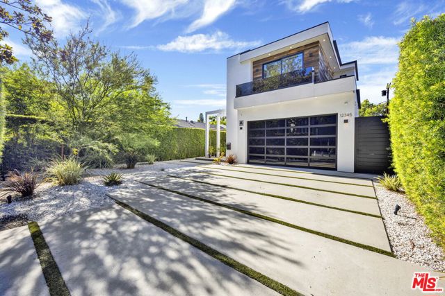 Property photo of 12345 Hillslope ST