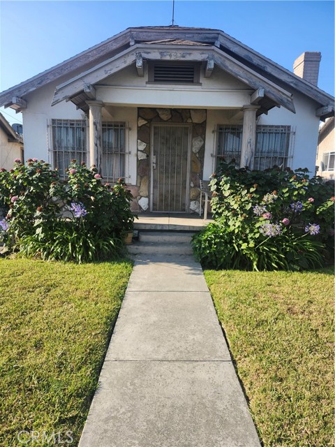 Property photo of 437 W 81st ST