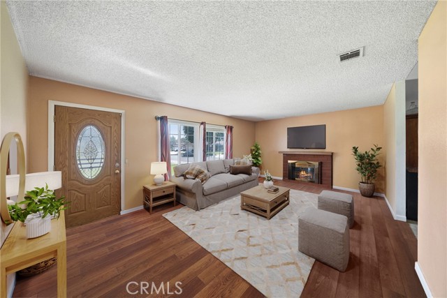 Property photo of 2858 S Peach Tree PL