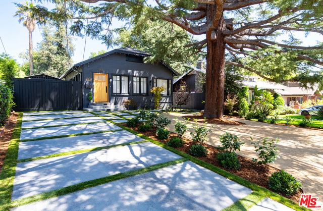 Property photo of 968 Palm TE