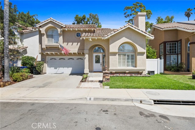 Property photo of 8 Massier LN