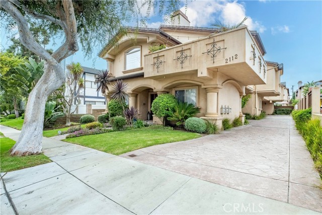 Property photo of 2112 Grant AV