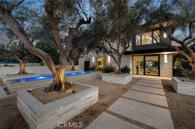 Property photo of 528 Marguerita AV