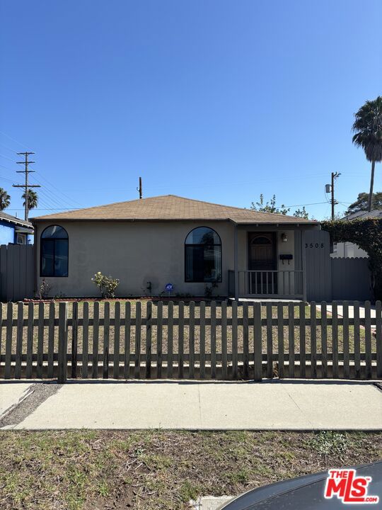 Property photo of 3508 Ashwood AV