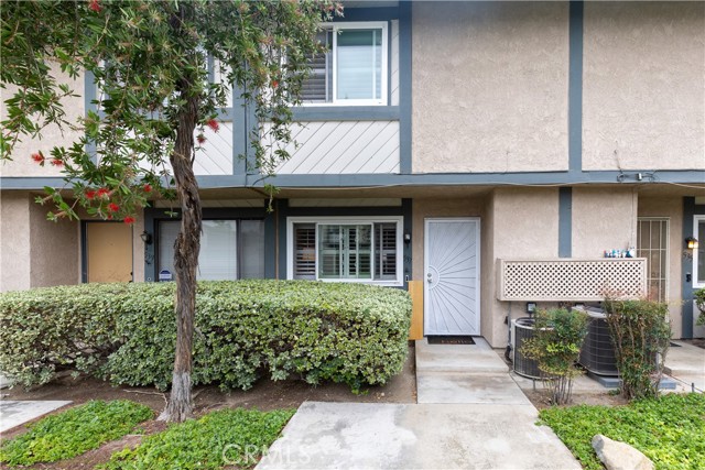 Property photo of 537 W 9th ST