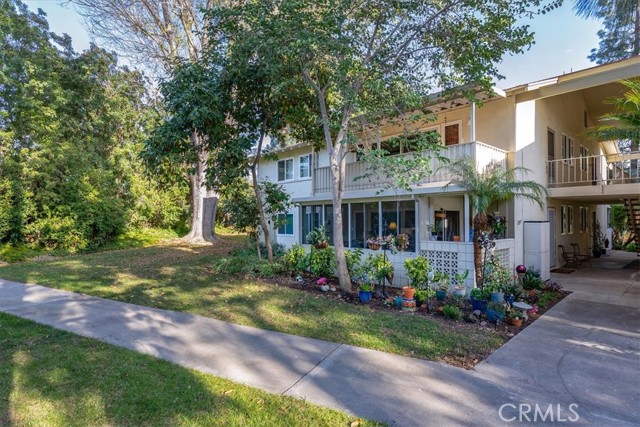 Photo of 76 Calle Argon