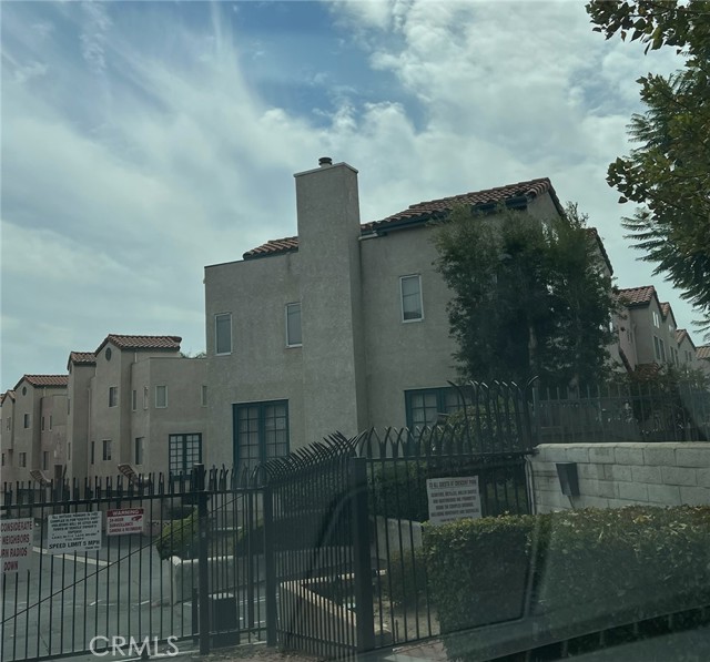 Property photo of 13901 Olive View LN