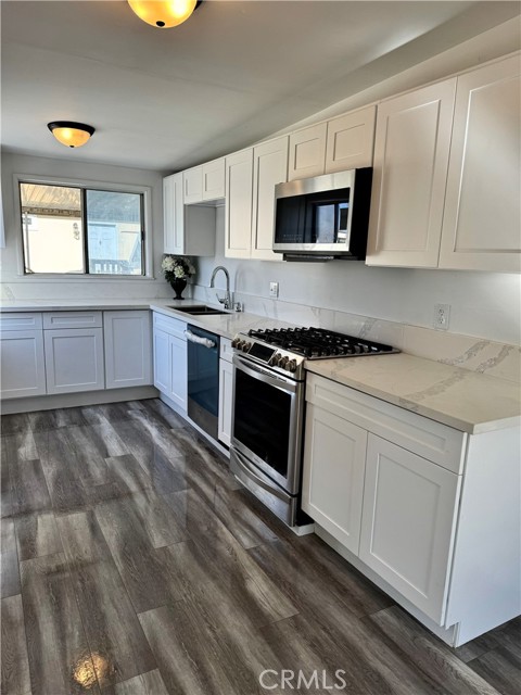Property photo of 32500 Crescent AV