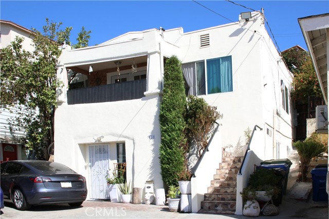 Property photo of 411 W Avenue 37