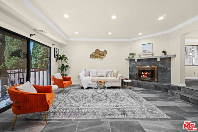 Property photo of 13437 Kornblum AV