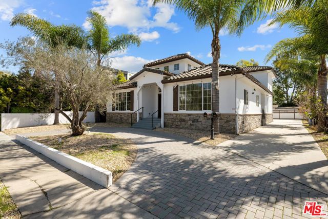 Property photo of 1352 Palms BL
