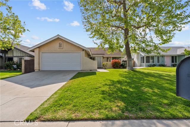 Property photo of 27563 Cherry Creek DR