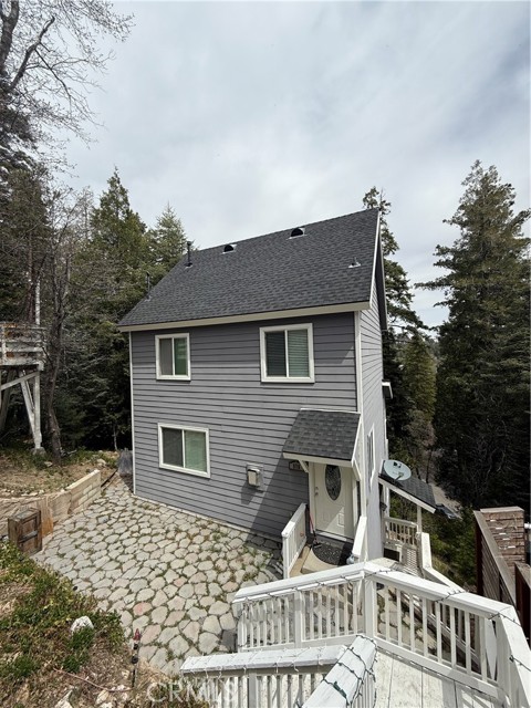 Property photo of 576 Rose LN