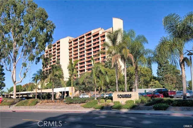 Property photo of 24055 Paseo Del Lago