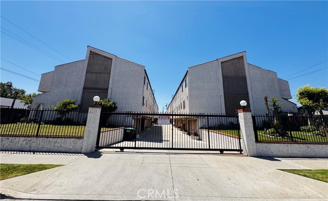 Property photo of 109 N Nicholson AV