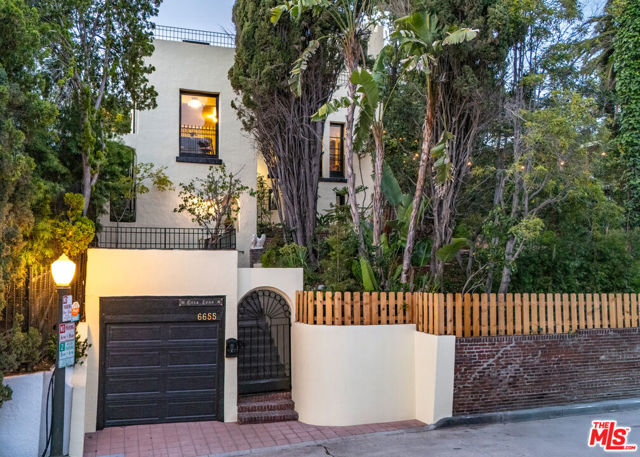 Property photo of 6655 Emmet TE