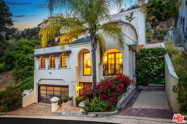 Property photo of 1925 Curson PL